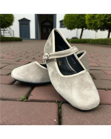 CALZADOMANIA BALLERINES PLATES EN DAIM TAUPE AVEC BOUCLE TAUPE