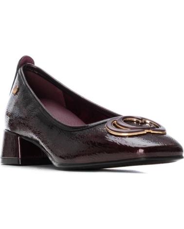 CARMELA 162540 BURGUNDY LOW HEEL PUMPS BURDEOS