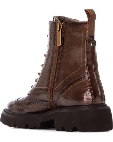 BOTA MILITAR CARMELA 162593 TAUPE EM PELE COM SOLA TRATORADA TAUPE