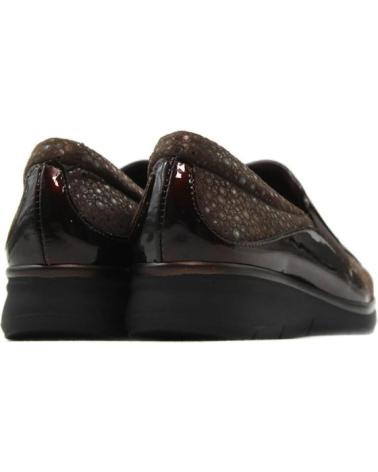 PITILLOS 10702 MOKASSIN AUS BRAUNEM LEDER UND LACKLEDER MIT PLATEAU MARRóN