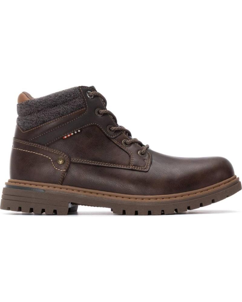 BOTAS DE HOMBRE XTI 144564 MARRÓN CON CORDONES MARRON