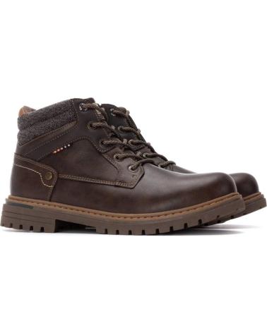 BOTAS DE HOMBRE XTI 144564 MARRÓN CON CORDONES MARRON