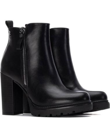 BOTINES DE TACÓN REFRESH MODELO 172923 NEGRO CON PLATAFORMA NEGRO