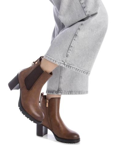 STIVALETTI CHELSEA XTI 144299 CAMMELLO CON ELASTICI LATERALI E TACCO LARGO CAMEL