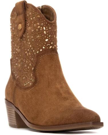 XTI 144309 CAMEL COWBOY ANKLE BOOT WITH PERFORATED DETAILS CAMEL