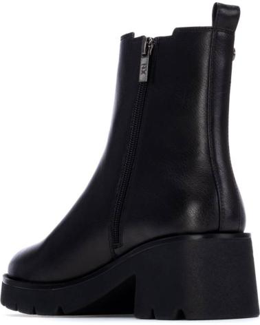 STIVALETTO CHELSEA XTI 144311 NERO CON SUOLA CARRARMATO NEGRO