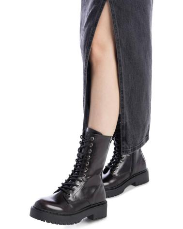 XTI 144388 BURGUNDY LACE-UP COMBAT BIKER BOOTS ROJO