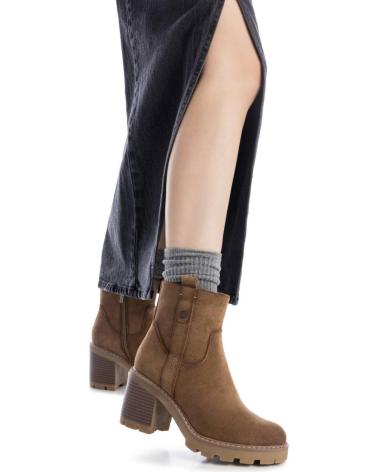 REFRESH 173032 TAUPE CON TACÓN TAUPE