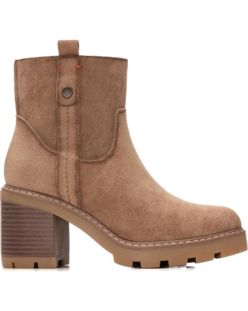 BOTINES REFRESH 173032 BEIGE CON TACÓN Y SUELA TRACK BEIGE