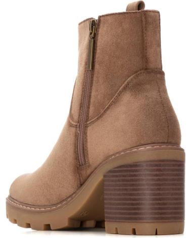 BOTINES REFRESH 173032 BEIGE CON TACÓN Y SUELA TRACK BEIGE