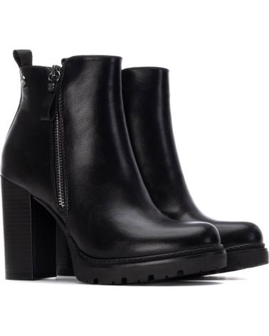 BOTINES DE TACÓN REFRESH MODELO 172923 NEGRO CON PLATAFORMA NEGRO