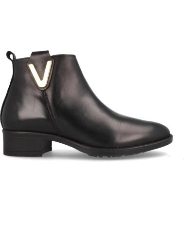 BOTIM MARILA VIANA EM PELE PRETA COM SALTO BAIXO NEGRO