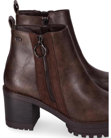 CHIKA10 PILAR 28 MARRON-BROWN