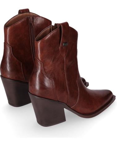 Inizio-CHIKA10-NAZARET-01-CUERO-TAN