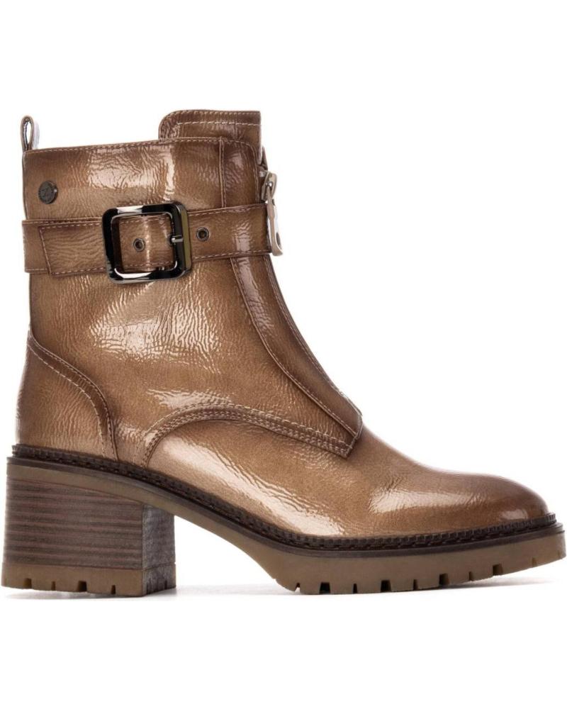 STIVALETTO XTI 144276 BEIGE CON FIBBIE E SUOLA CARRARMATO BEIGE