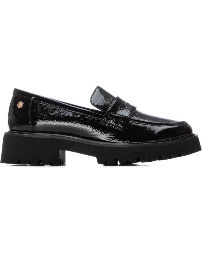 LOAFER CARMELA 162551 BLACK WITH PLATFORM NEGRO