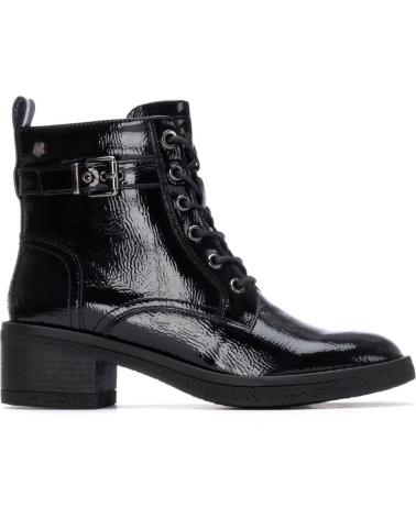 BOTA CARMELA 162577 PRETA COM ATACADORES E FIVELA NEGRO