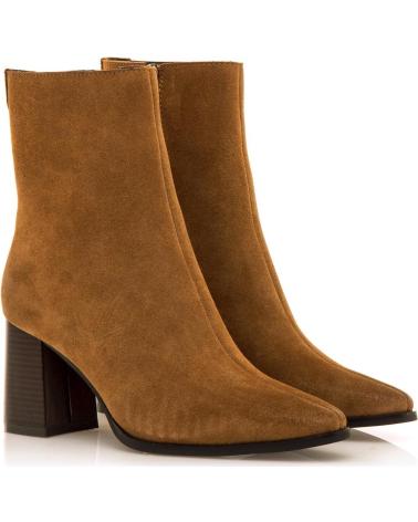 BOTA DE SALTO MTNG 55474 EM CAMURÇA BEGE BEIGE