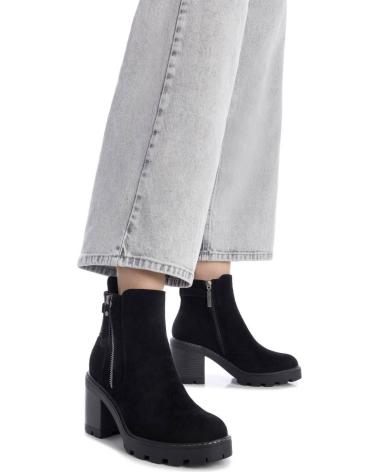 BOTINES REFRESH 173031 NEGROS CON TACÓN Y CREMALLERA NEGRO