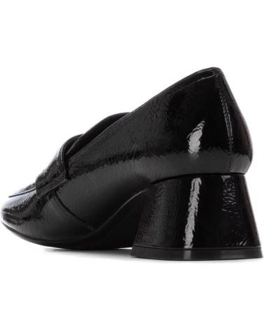 XTI MOCASÍN CON TACÓN 144251 NEGRO NEGRO