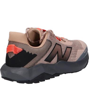 SCARPE DA TRAIL RUNNING NEW BALANCE MTNTRCT6 MTNTRV6 FLAT TAUPE FLAT TAUPE