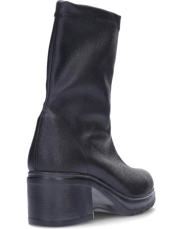 PAULA URBAN MABEL 04 MELINDA NEGRO NEGRO