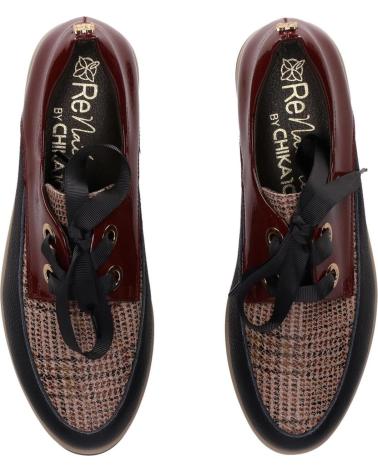 ZAPATOS DE CORDONES CHIKA10 RE FICUS 03 BICOLOR CHAROL BURDEOS Y TEXTURA CON PLATAFORMA MULTICOLOR