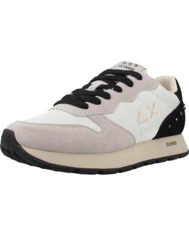 SUN68 ZAPATILLAS MUJER MODELO ALLY STUDS COLOR BLANCO S31 BIANPA