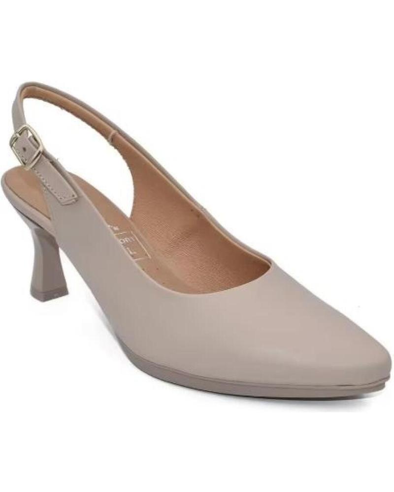 ZAPATOS DESTALONADOS CHAMBY PIEL TACÓN MEDIO BEIGE BEIGE