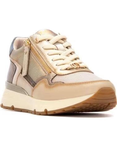 ZAPATILLAS CASUAL CARMELA 162517 BEIGE MALLA Y EFECTO METALIZADO BEIGE