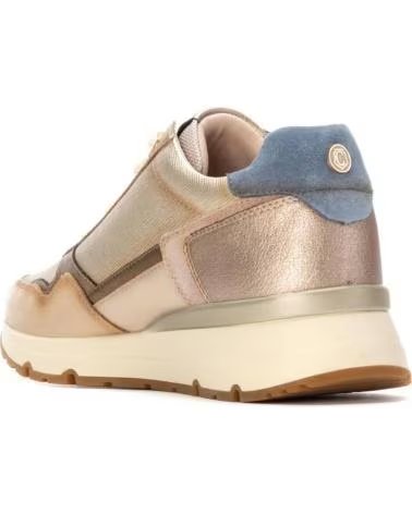 ZAPATILLAS CASUAL CARMELA 162517 BEIGE MALLA Y EFECTO METALIZADO BEIGE