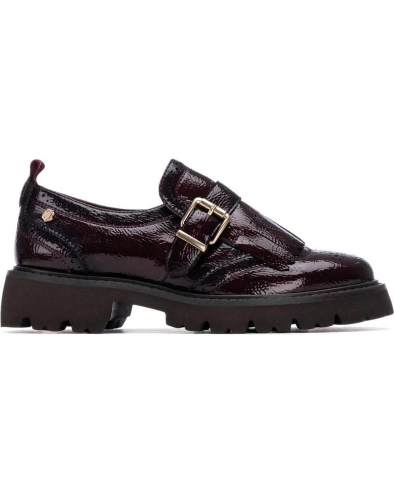 ZAPATOS CARMELA 162594 CON HEBILLA Y FLECOS BURDEOS