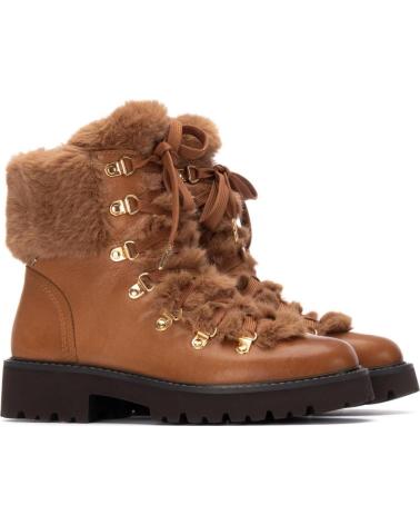 BOTAS CARMELA 162668 CAMEL CON PELO Y CORDONES CAMEL