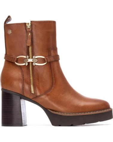 BOTAS CARMELA 162685 CAMEL CON TACÓN CAMEL
