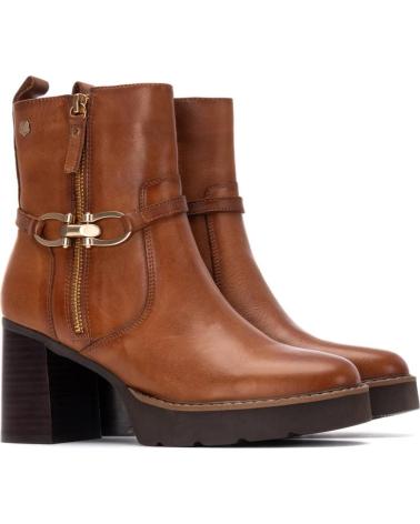 BOTAS CARMELA 162685 CAMEL CON TACÓN CAMEL