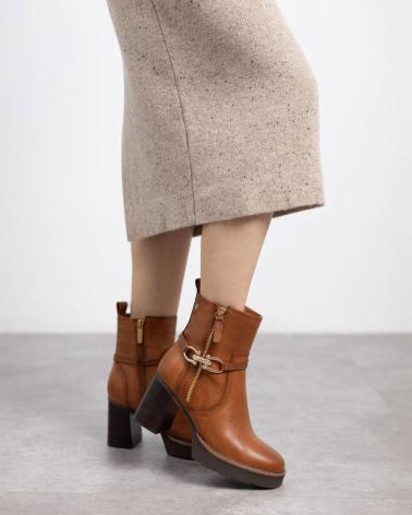 BOTAS CARMELA 162685 CAMEL CON TACÓN CAMEL