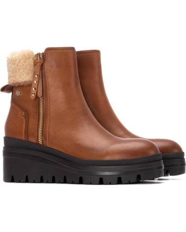 BOTAS CARMELA 162712 CAMEL CON PLATAFORMA Y FORRO CÁLIDO CAMEL