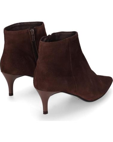 BOTAS CHIKA10 ST UMBRIA 01 ANTE TACÓN BAJO MARRON-BROWN