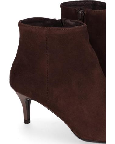 BOTAS CHIKA10 ST UMBRIA 01 ANTE TACÓN BAJO MARRON-BROWN