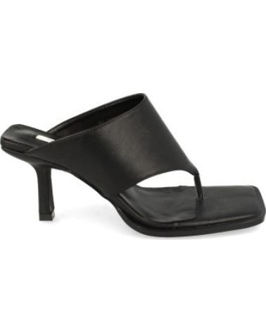 SANDALIA SPORT3PUNTO0 1JB-1053 TACÓN CUADRADO NEGRO VARIOS COLORES