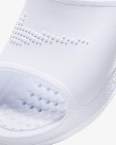 NIKE CHANCLA W VICTORI ONE SHWR SLIDE CZ7836 100 BLANCO