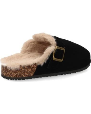 SPORT3PUNTO0 ZUECOS CON FORRO INTERIOR DE PELO VARIOS COLORES