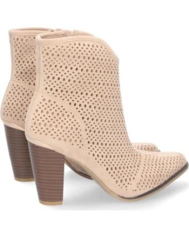 BOTAS DE MUJER SPORT3PUNTO0 Z-2231 CON TACÓN Y DISEÑO TROQUELADO VARIOS COLORES