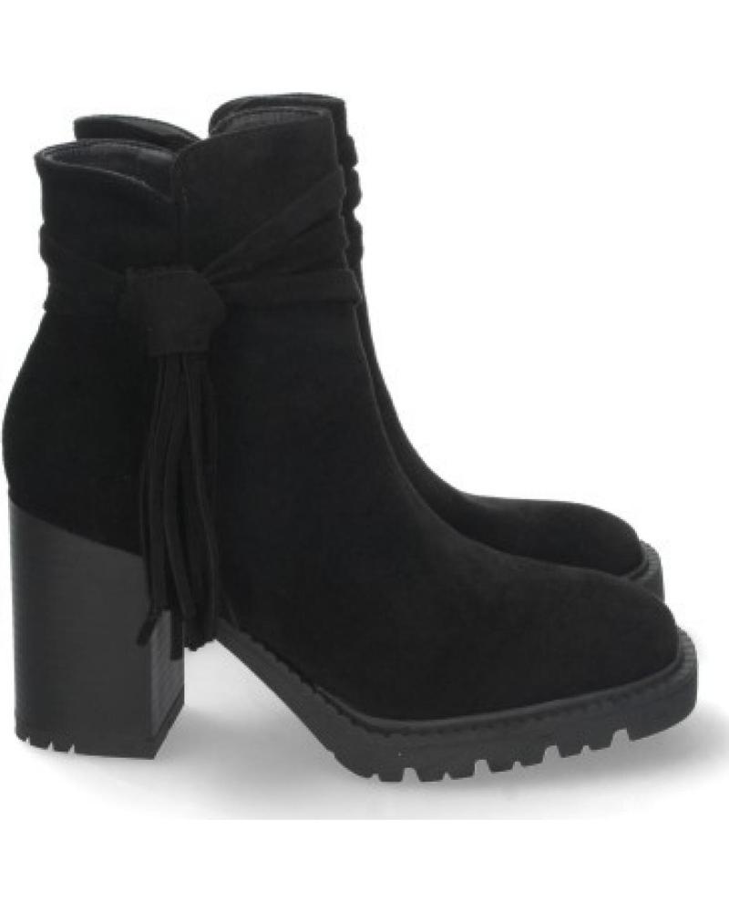 BOTAS DE CAÑA BAJA SPORT3PUNTO0 CON FLECOS Y TACÓN GRUESO VARIOS COLORES