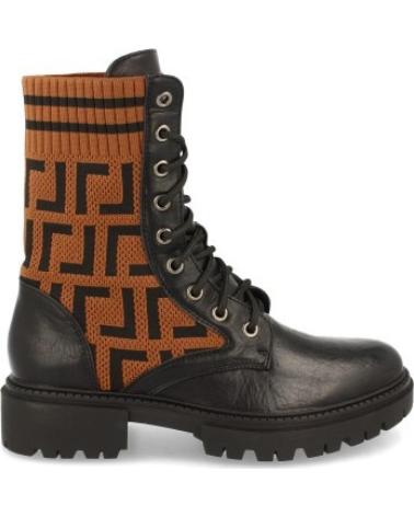 BOTAS SPORT3PUNTO0 1938A CON LOGO FF Y DETALLE TEJIDO VARIOS COLORES