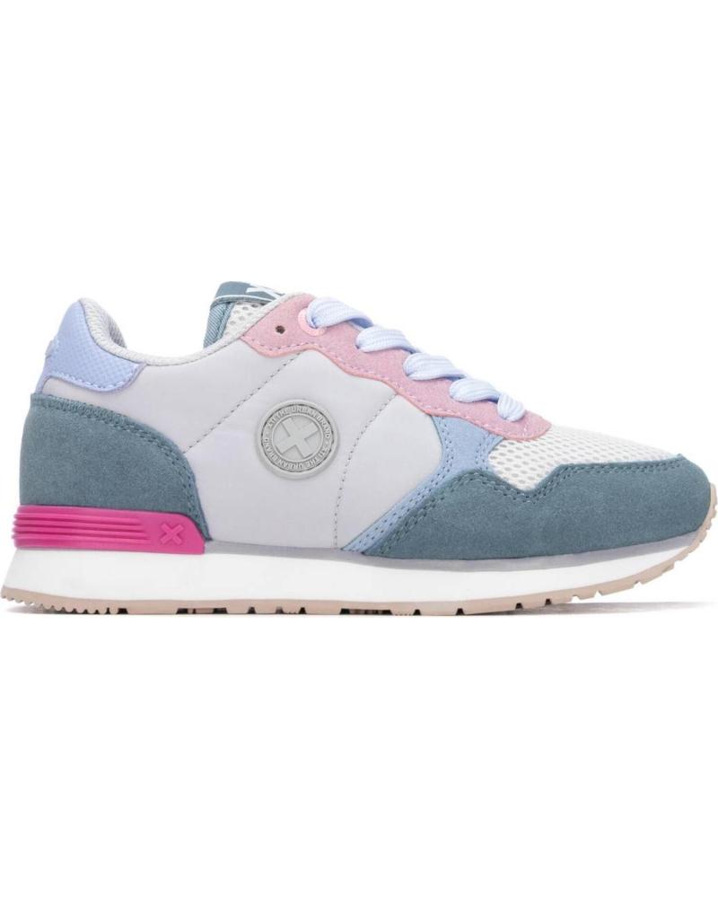 ZAPATILLAS CASUAL MUJER XTI MODELO 153023 GRIS GRIS