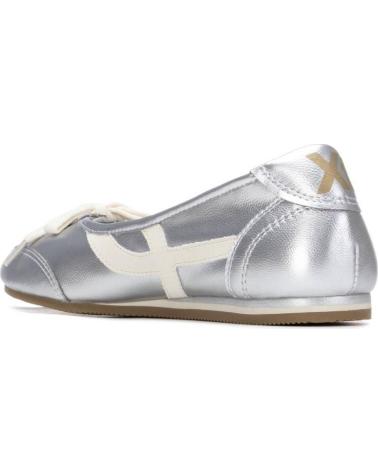 XTI BAILARINAS XTI MUJER PLATA CON DETALLE DE LAZO PLATA