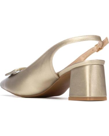 XTI ZAPATOS DE TACÓN DESTALONADOS XTI EN ORO CON HEBILLA DECORATIVA ORO