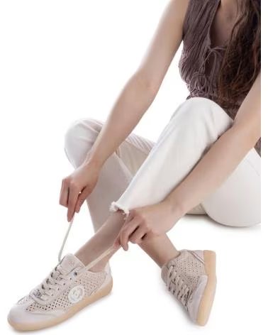 CARMELA DEPORTIVA PARA MUJER 163120 PIEL TROQUELADA BEIGE