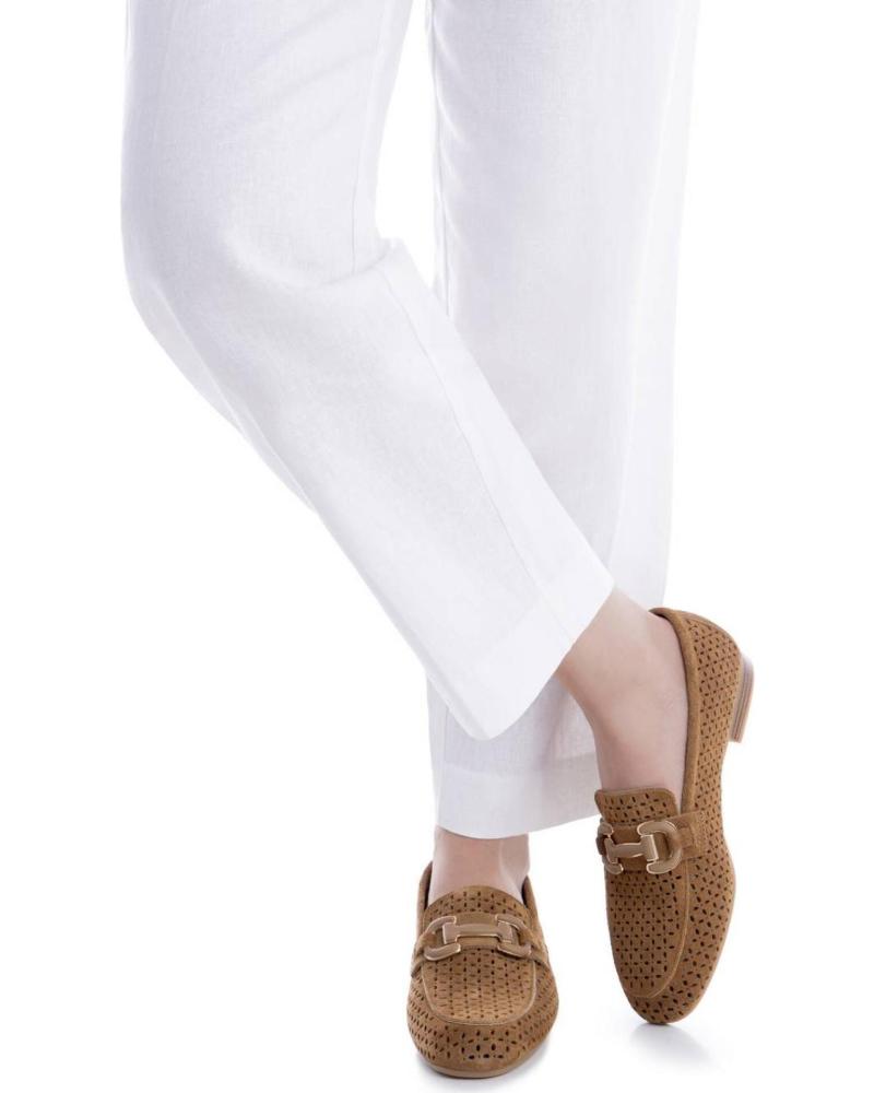 CARMELA MOCASINES CARMELA PIEL CAMEL CON ADORNO METÁLICO CAMEL